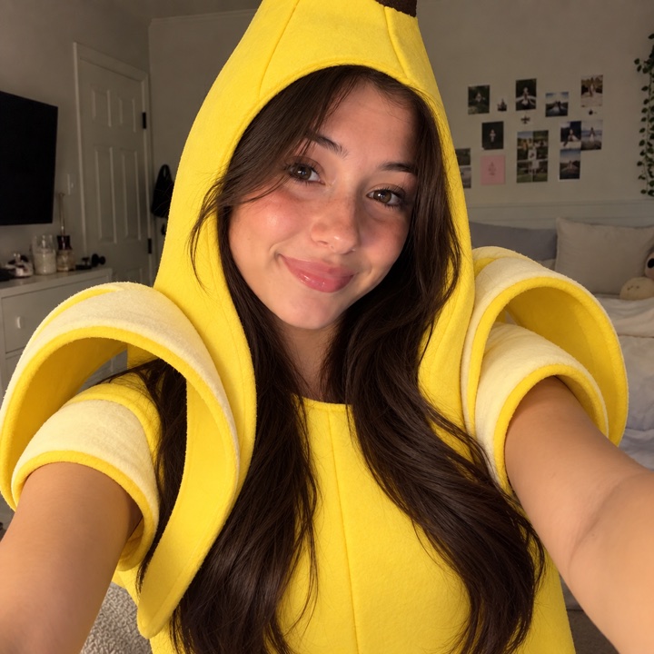 Going Bananas costume on the AI avatar