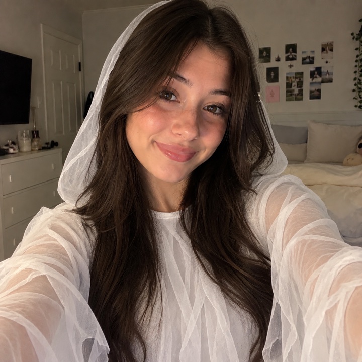 Friendly Ghost costume on the AI avatar