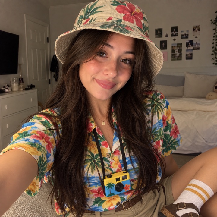 Lost Tourist costume on the AI avatar