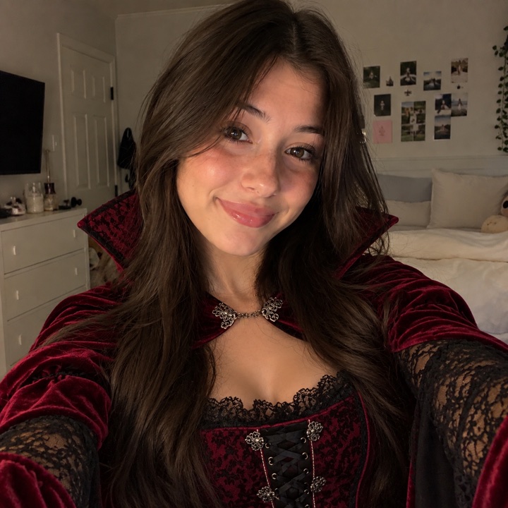 Vampire Ball costume on the AI avatar